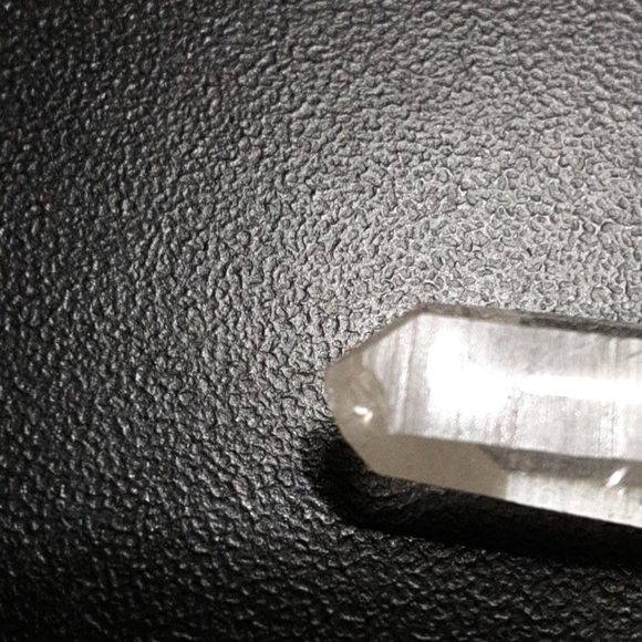 💎Quartz Crystal Point💎 - Picture 6 of 6